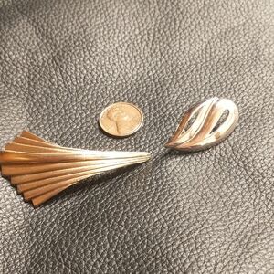 Vintage Gold and Silver Brooch Set